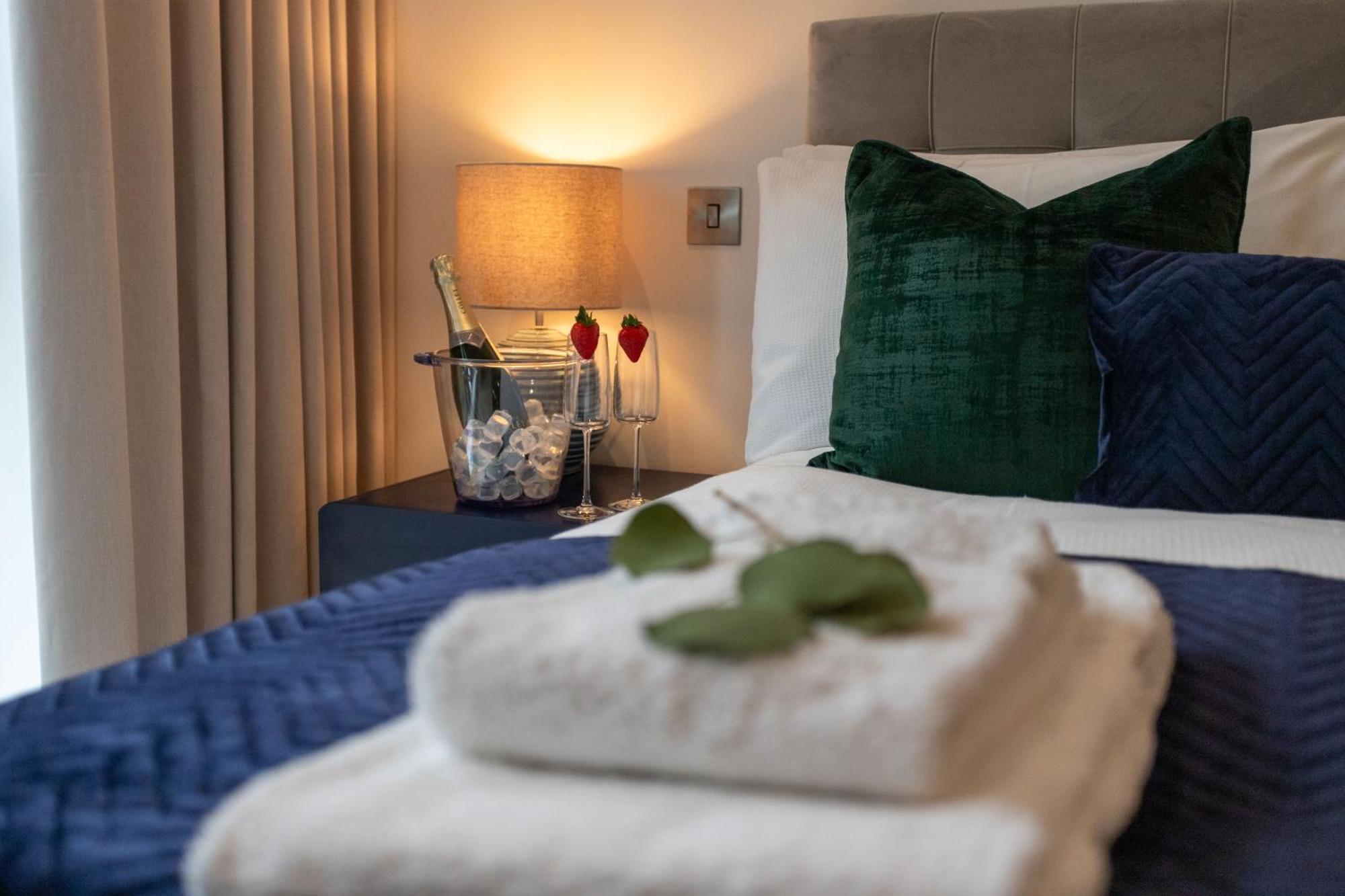 Apartamento Springfield Two Harrogate Exterior foto